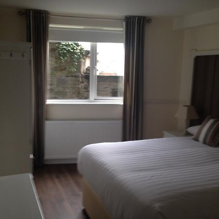 The Fleet Inn Guesthouse & Restaurant Killybegs Eksteriør bilde